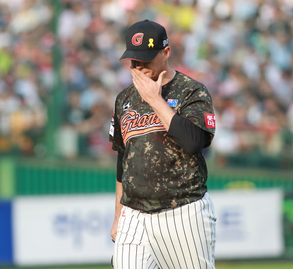 선발 출장한 옥스프링